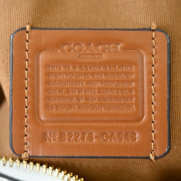 Coach Teri Shoulder Bag In Signature Canvas - Picture 8 of 9